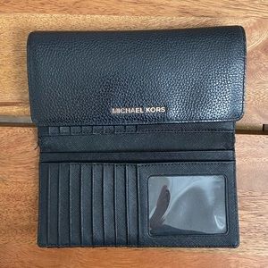 Michael Kors snap closure leather wallet